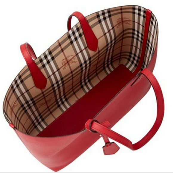 💯 Auth Burberry Reversible Red/Beige Tote Bag - Picture 5 of 8
